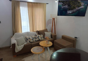 Casa de dos dormitorios en villa adela a 10 minutos del centro